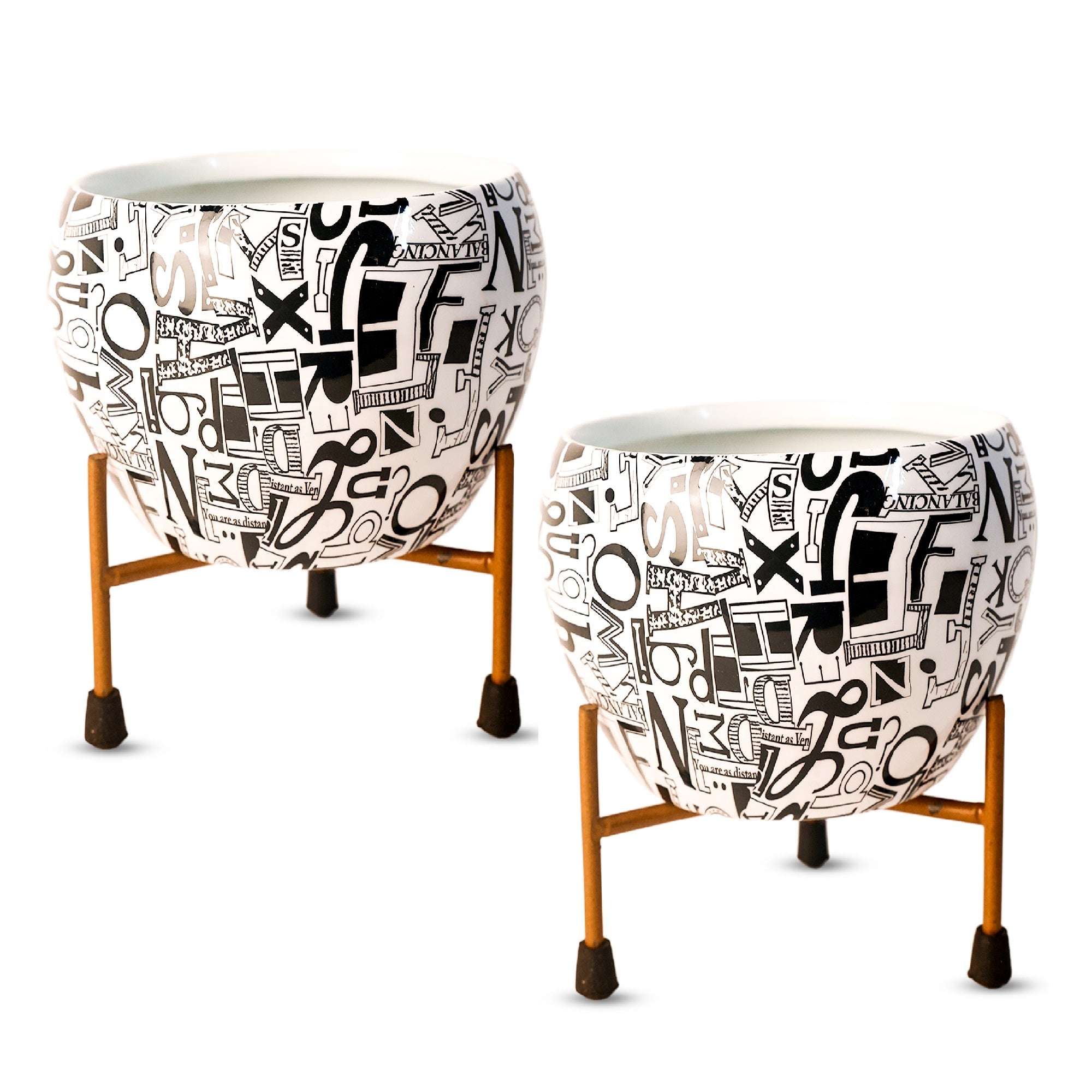 Indoor Metal decor Vase/Planter- White & Black Set of 2