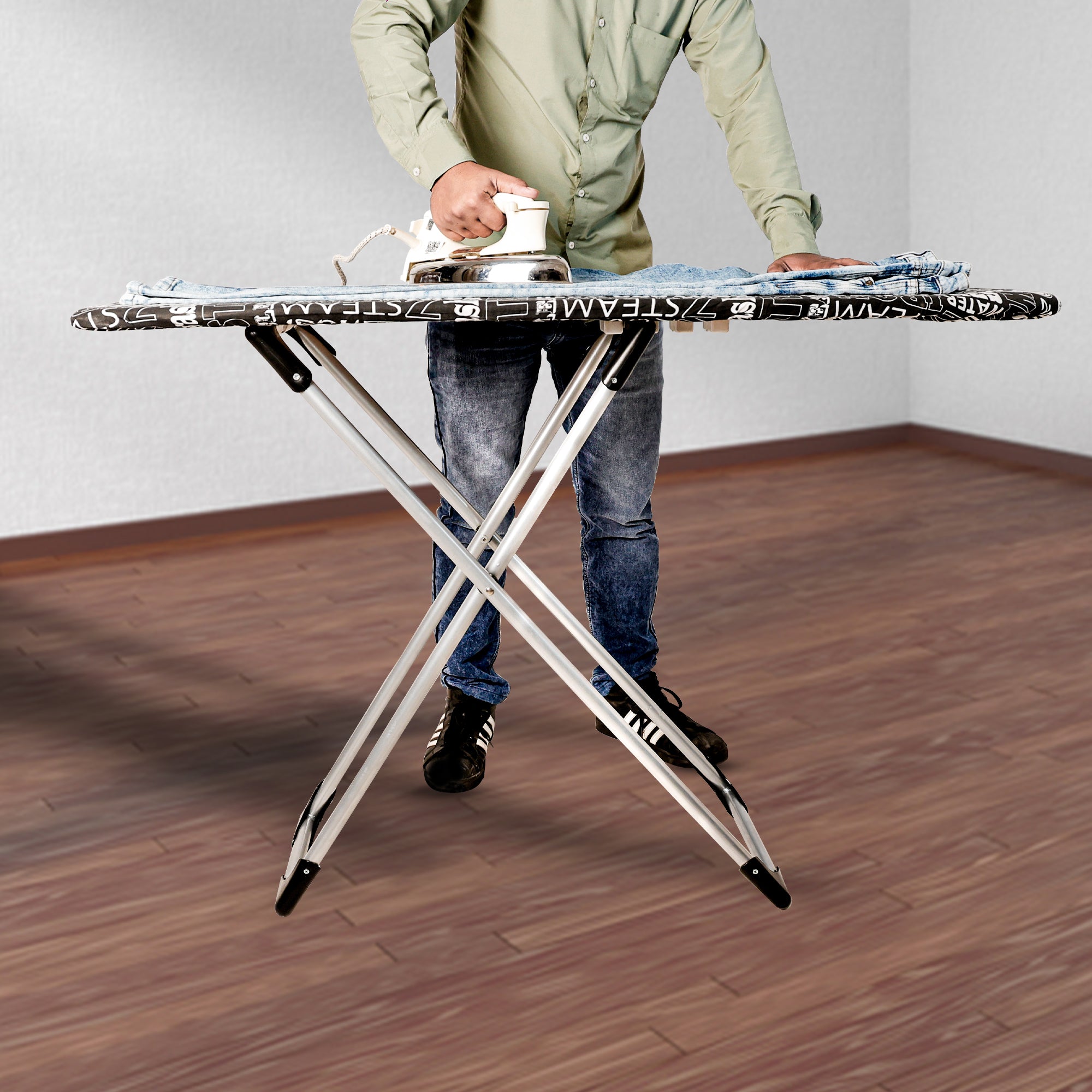 Ironing Board for Ironing Clothes I Foldable Ironing Board | Black