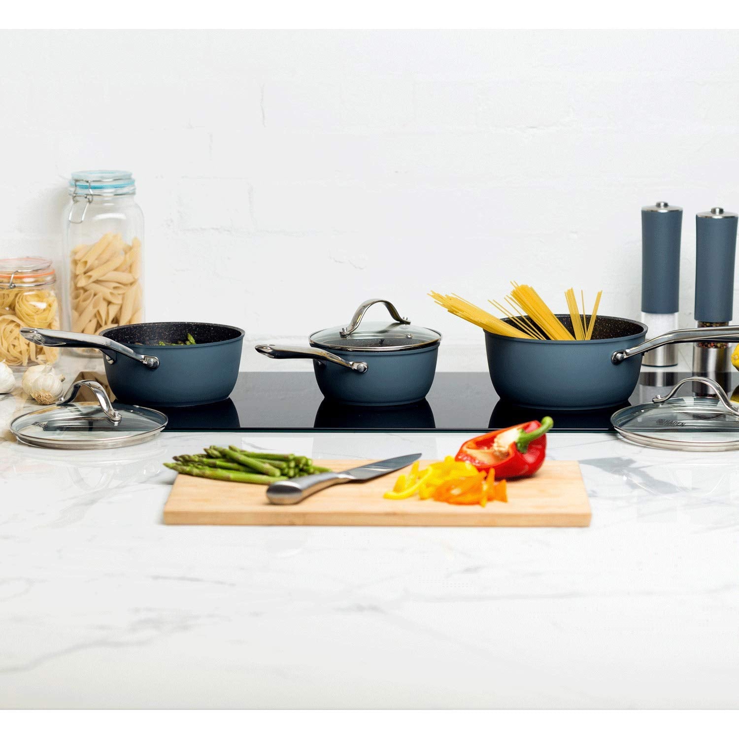 Haden Perth Saucepan (20 cm) with Comfortable Grip - pengessentials