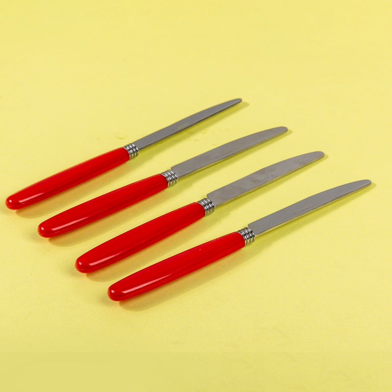 Sabichi Elkie 16-Piece Cutlery Set, Red |Quality Food Grade Stainless Steel | 4 x Table Knives, 4 x Table Forks, 4 x Table Spoons & 4 x Tea Spoons - pengessentials
